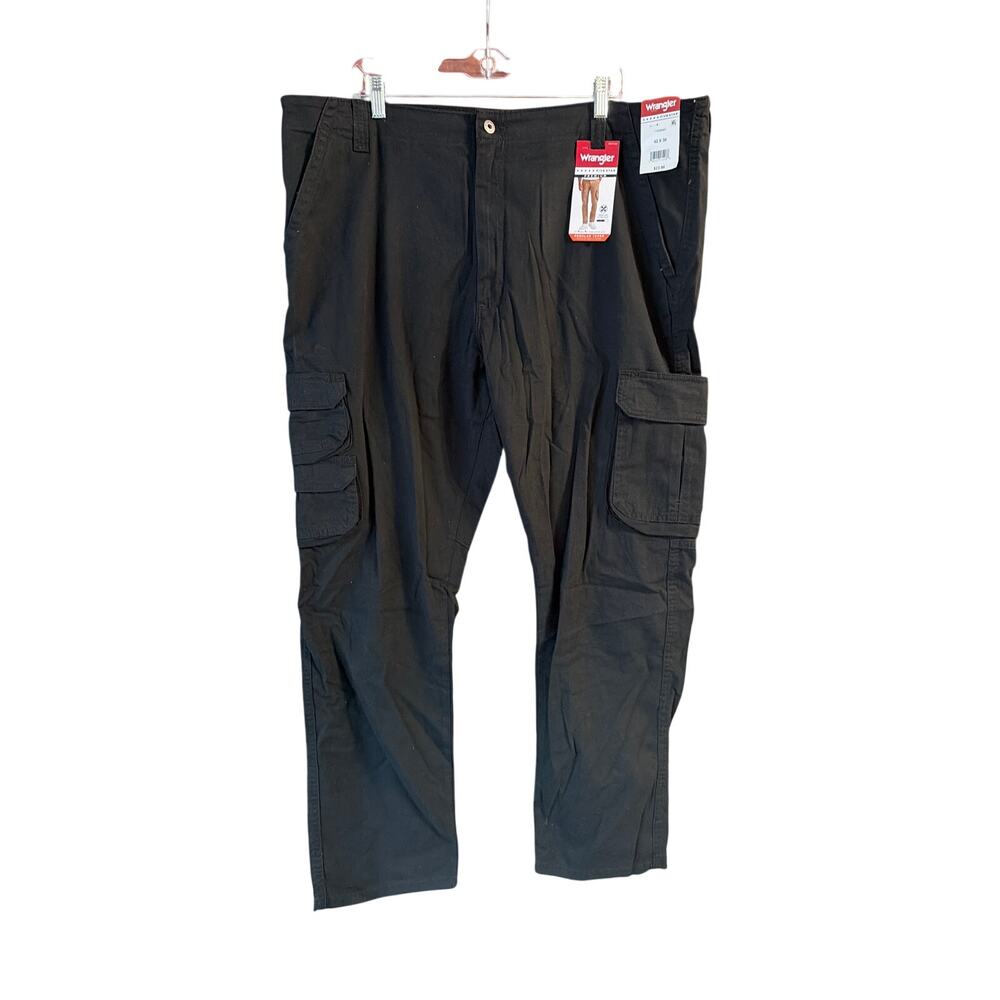Wrangler Men's Regular Taper Stretch Black Cargo Pants Size 42x30 42W 30L New